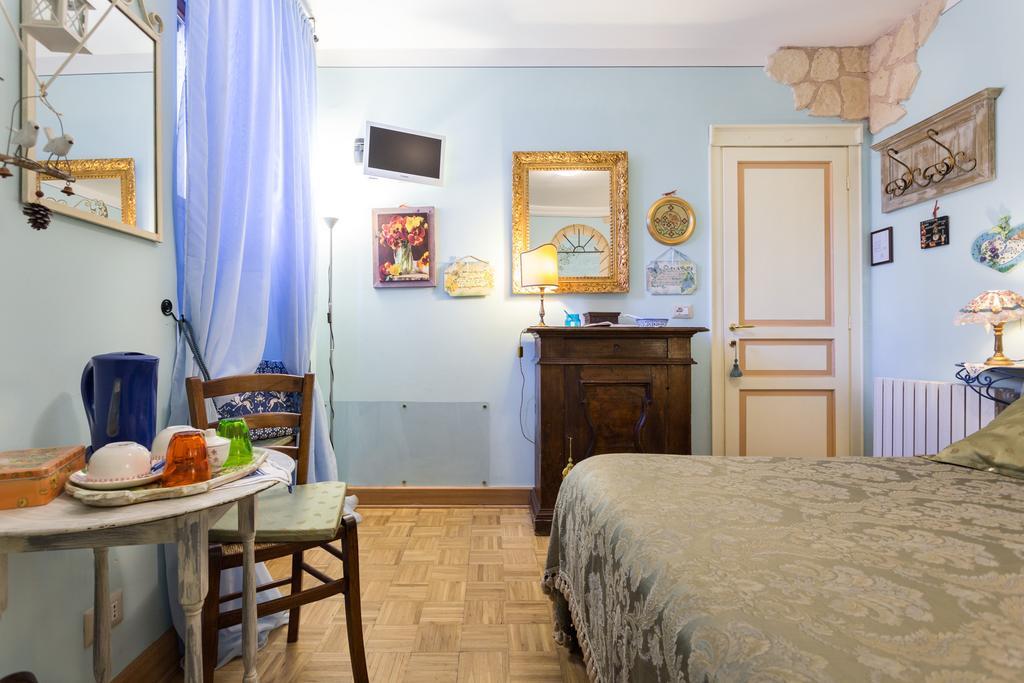 Bed And Breakfast A Casa Delle Fate Assisi Luaran gambar