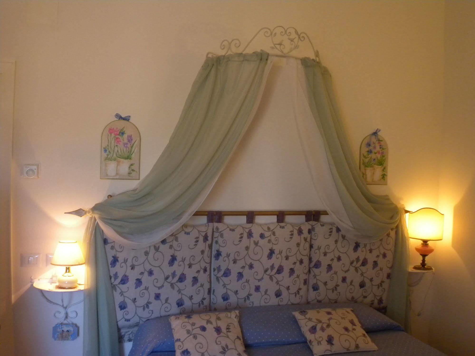 Bed And Breakfast A Casa Delle Fate Assisi Luaran gambar